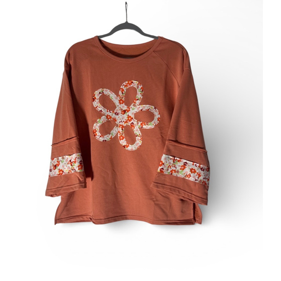 Women's Artsal Orange Floral Applique Wide Sleeve Top M - Picture 3 of 7